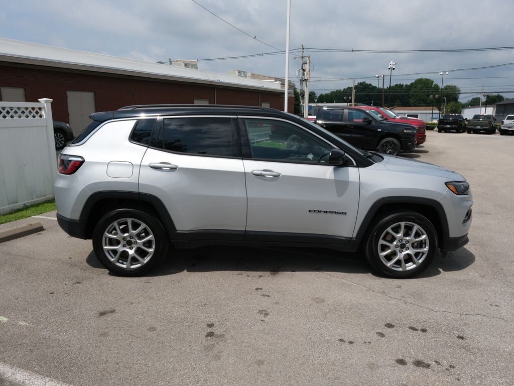 Used 2025 Jeep Compass Limited SUV