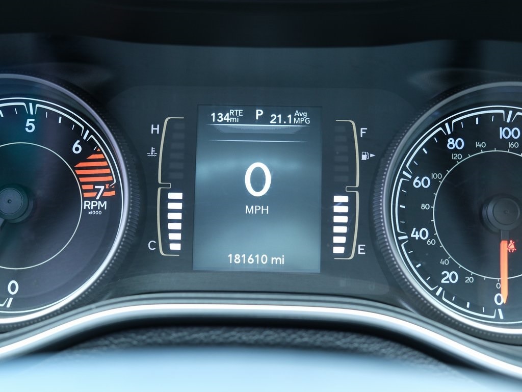 Used 2019 Jeep Cherokee Latitude FWD SUV