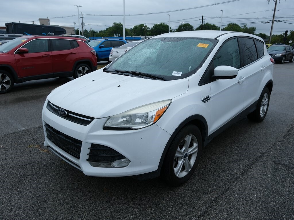2015 Ford Escape SE photo 2