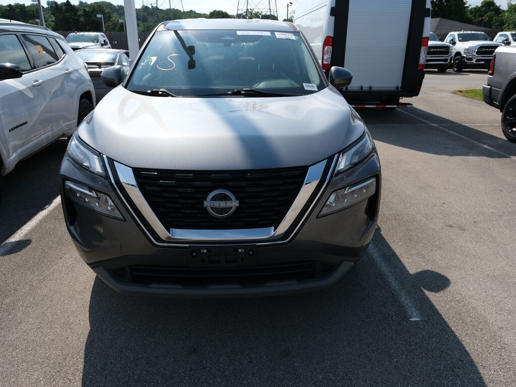 Used 2023 Nissan Rogue SV SUV