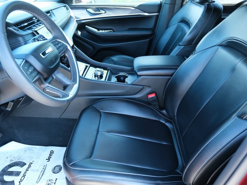 2024 Jeep Grand Cherokee Limited photo 4