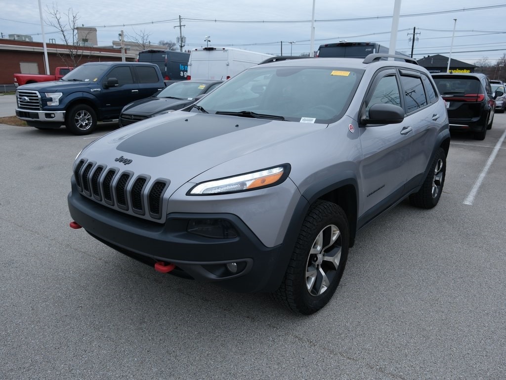 Used 2018 Jeep Cherokee Trailhawk 4x4 SUV