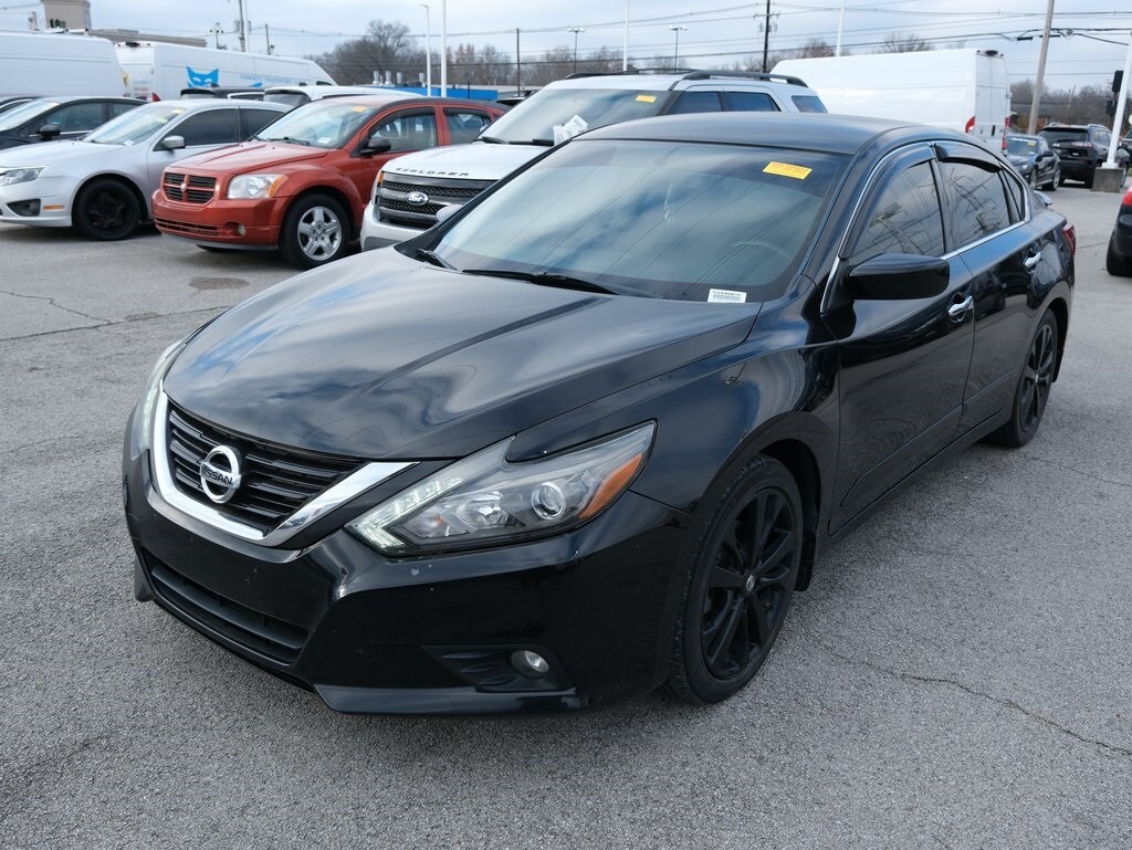 Used 2017 Nissan Altima 2.5 Sedan