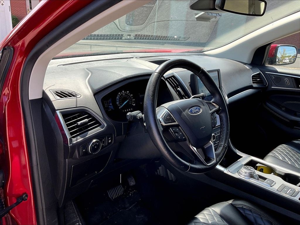 Used 2024 Ford Edge Titanium SUV