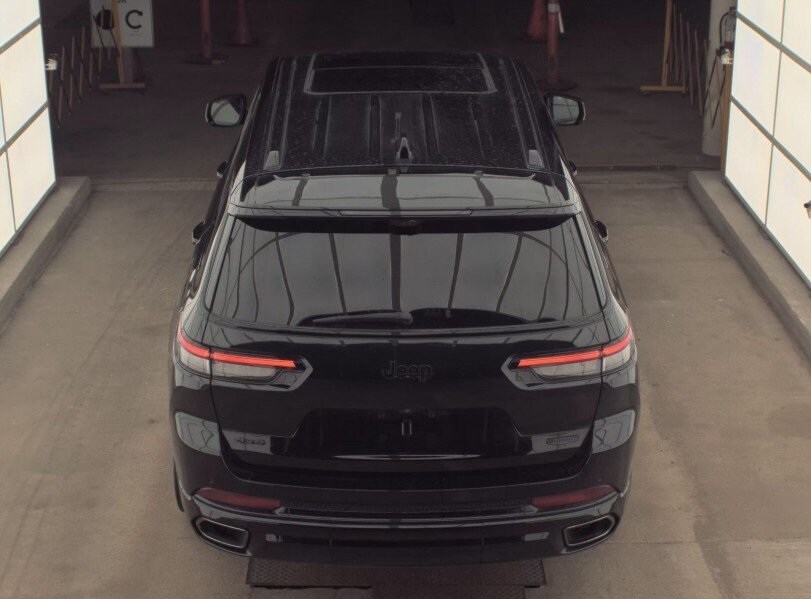 2024 Jeep Grand Cherokee L Summit photo 2