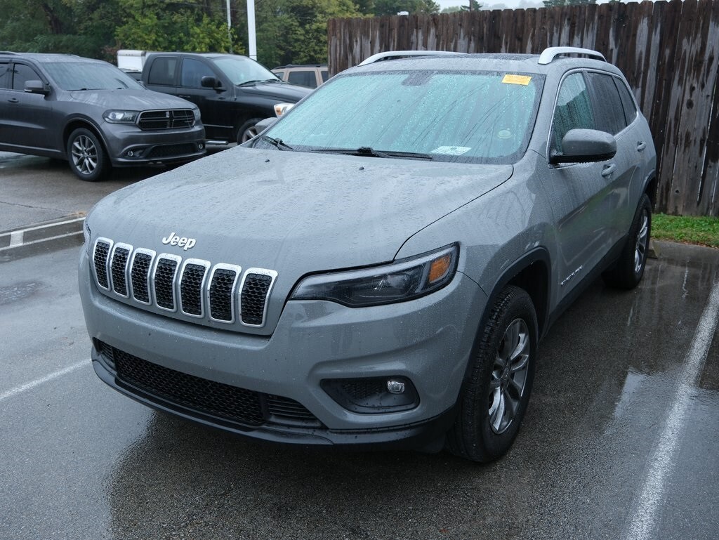 2020 Jeep Cherokee Latitude photo 2