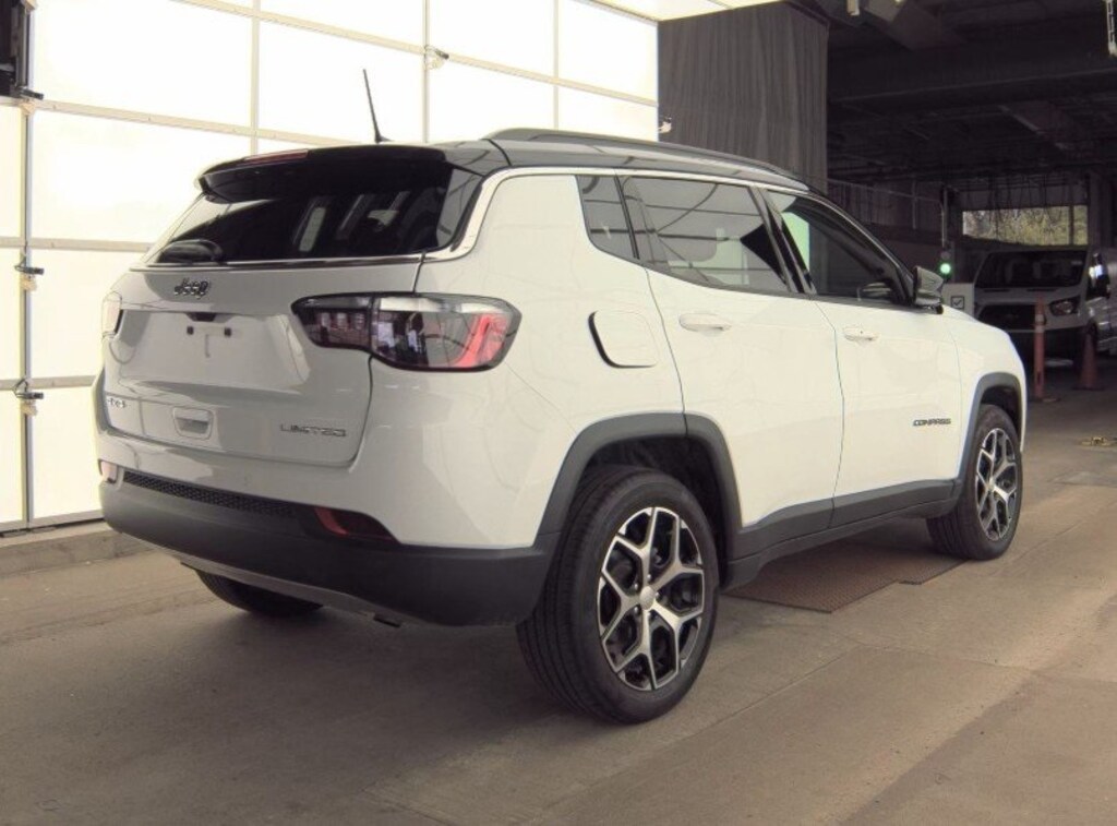 Used 2024 Jeep Compass Limited SUV