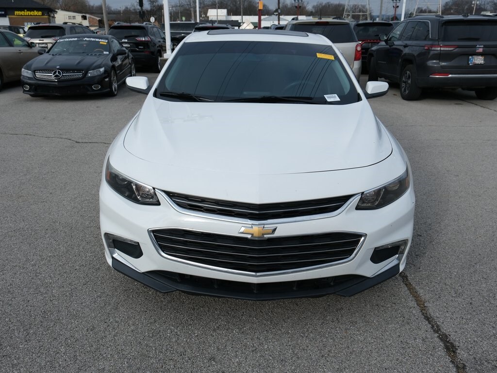 Used 2017 Chevrolet Malibu LT w/1LT Sedan