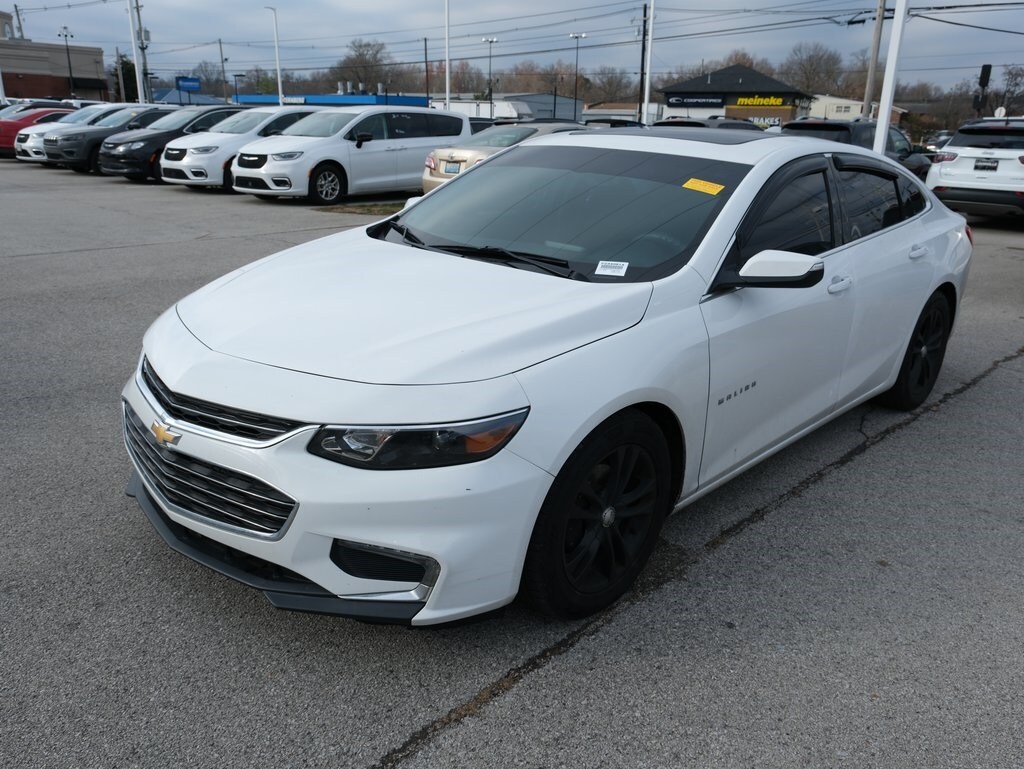 Used 2017 Chevrolet Malibu LT w/1LT Sedan