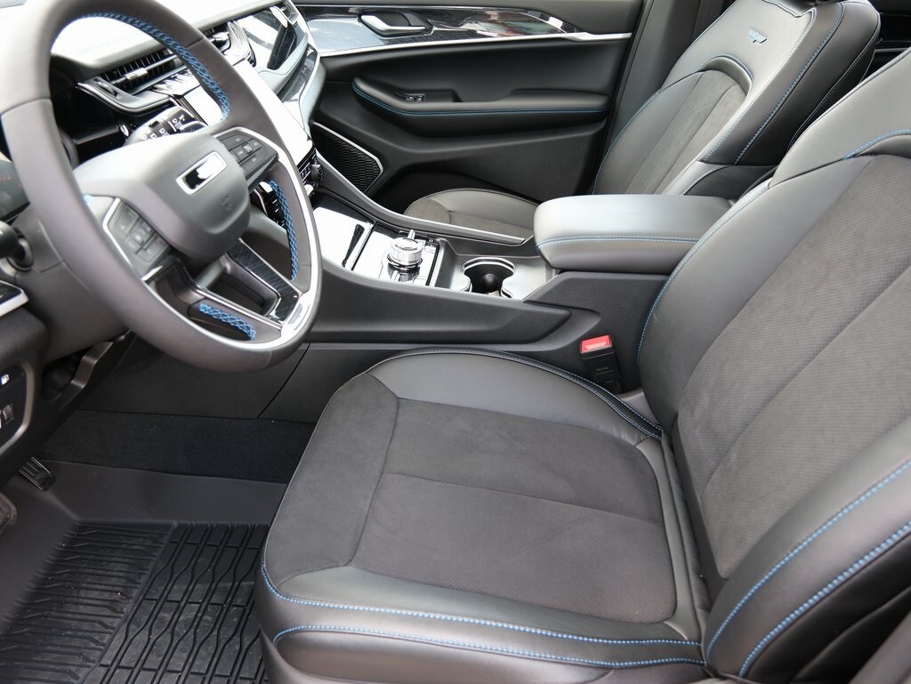 2024 Jeep Grand Cherokee Trailhawk 4xe photo 3