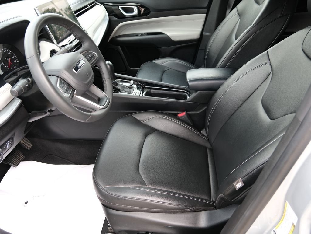 Used 2025 Jeep Compass Limited SUV