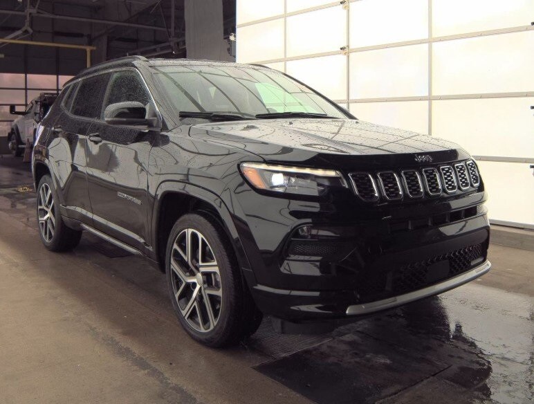 2024 Jeep Compass Limited photo 4