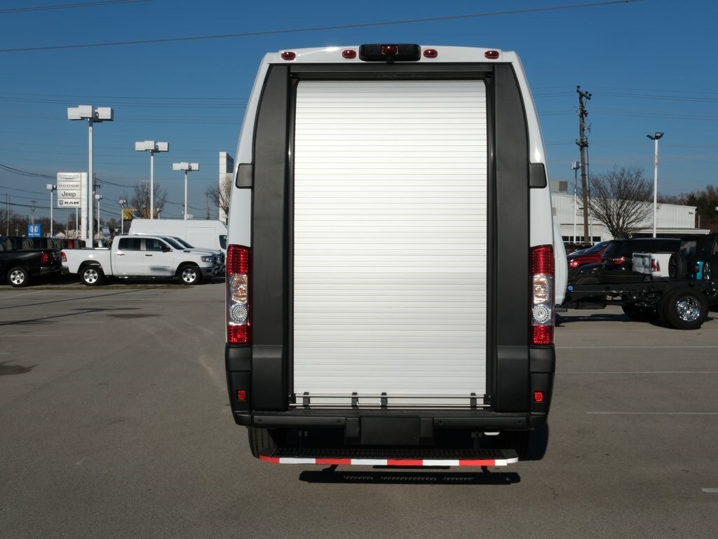 2024 Ram 3500 Cargo Van photo 3