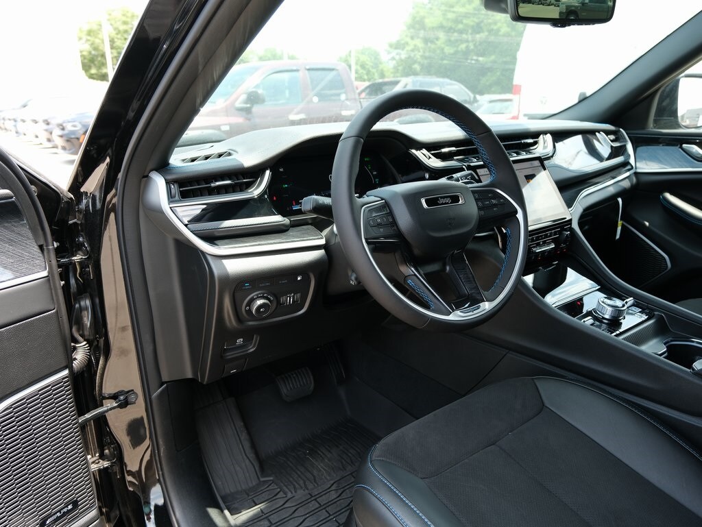 2024 Jeep Grand Cherokee Trailhawk 4xe photo 2