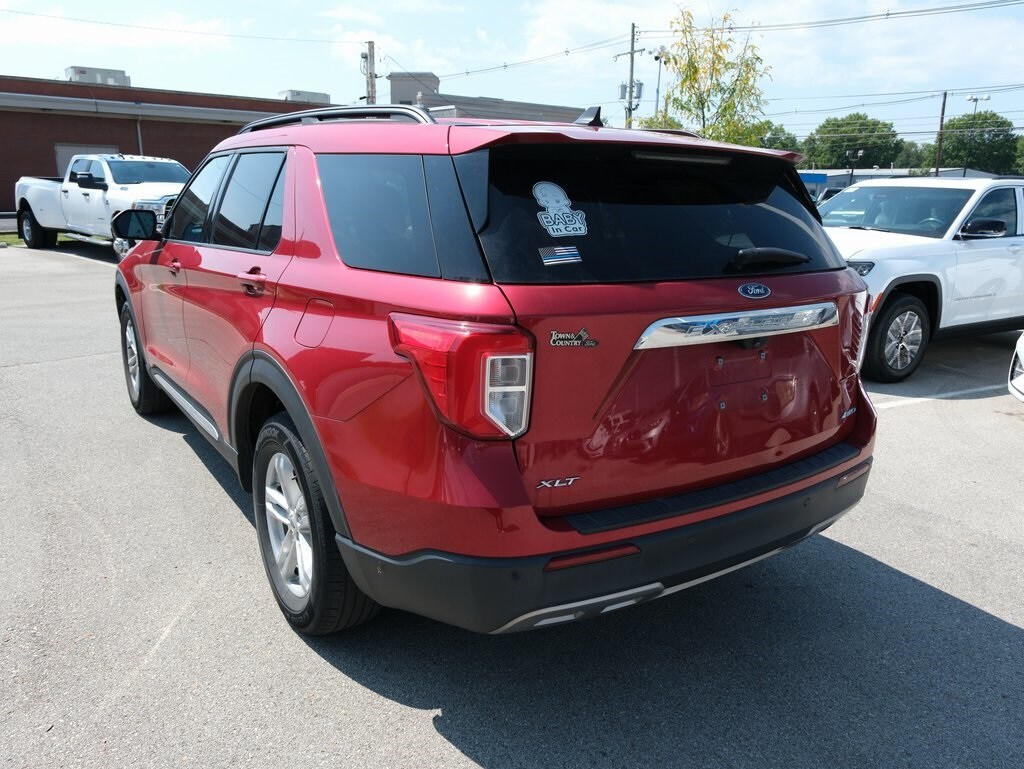 2021 Ford Explorer XLT photo 3