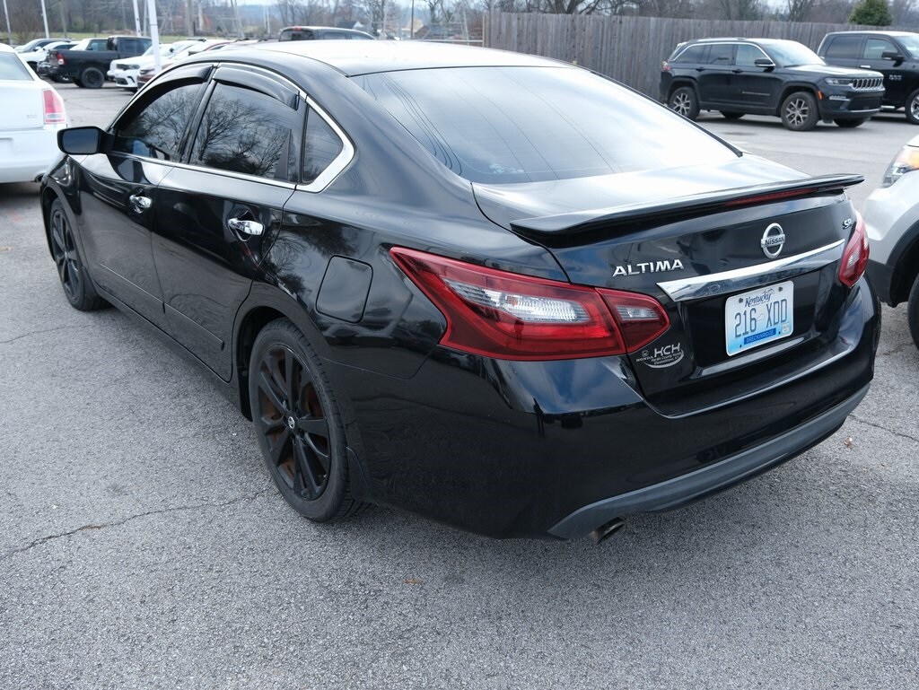 Used 2017 Nissan Altima 2.5 Sedan