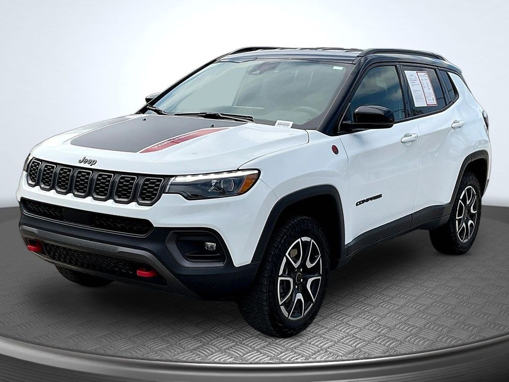 Used 2025 Jeep Compass Trailhawk SUV