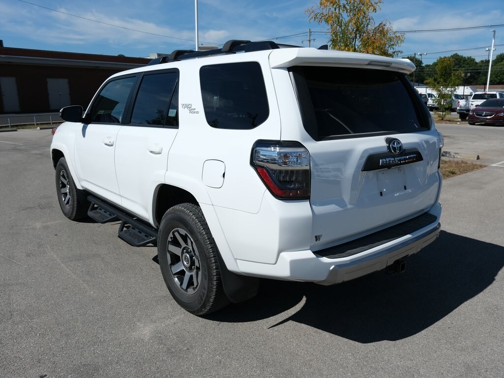 2024 Toyota 4Runner TRD Off-Road Premium photo 2