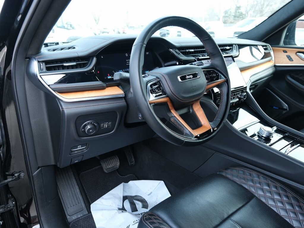 Used 2024 Jeep Grand Cherokee Summit SUV