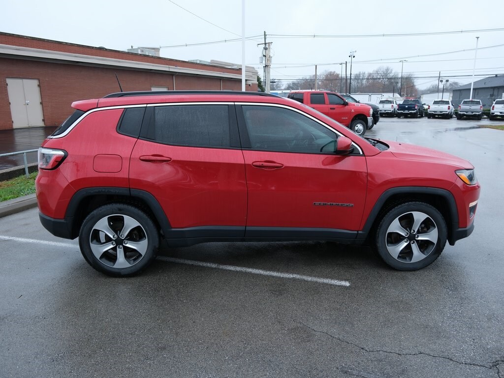 Used 2018 Jeep Compass Latitude FWD SUV