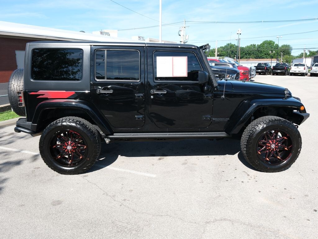 Used 2017 Jeep Wrangler JK Unlimited Sahara 4x4 SUV