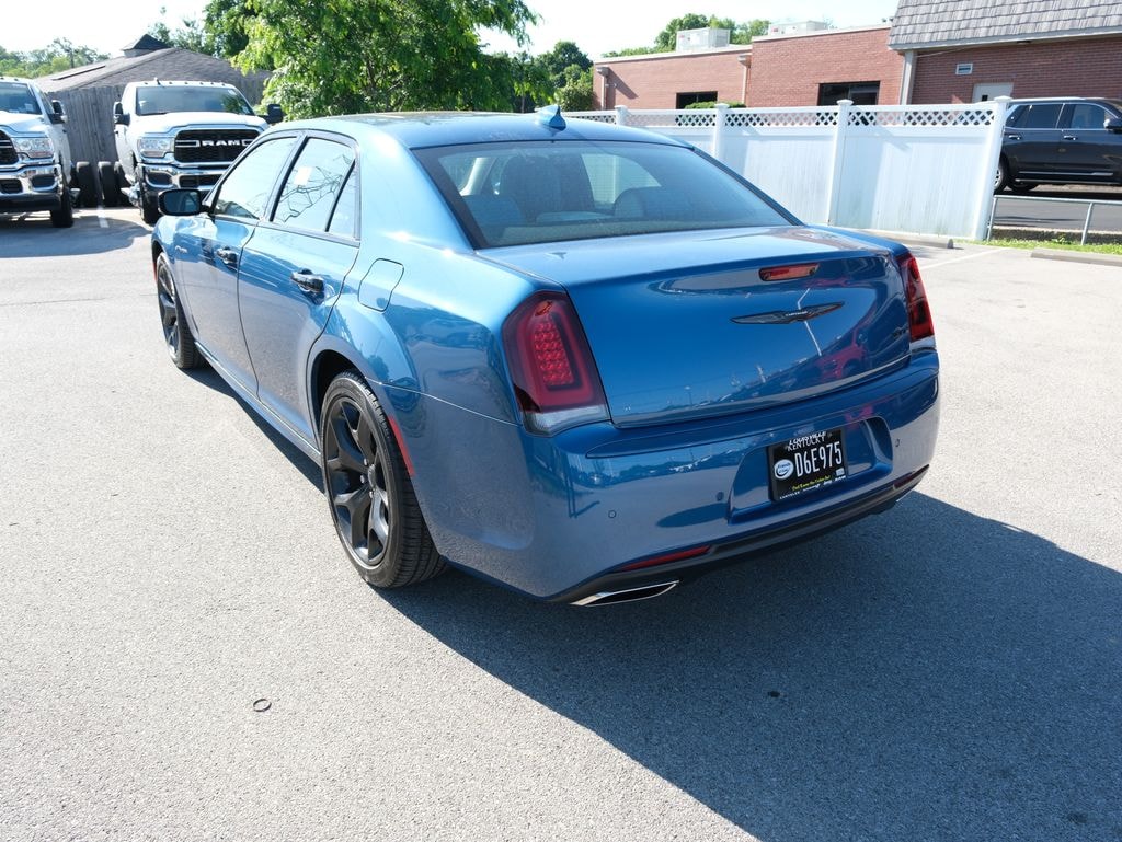Used 2022 Chrysler 300 Touring L Sedan