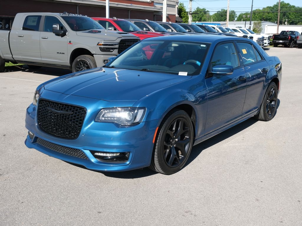 Used 2022 Chrysler 300 Touring L Sedan