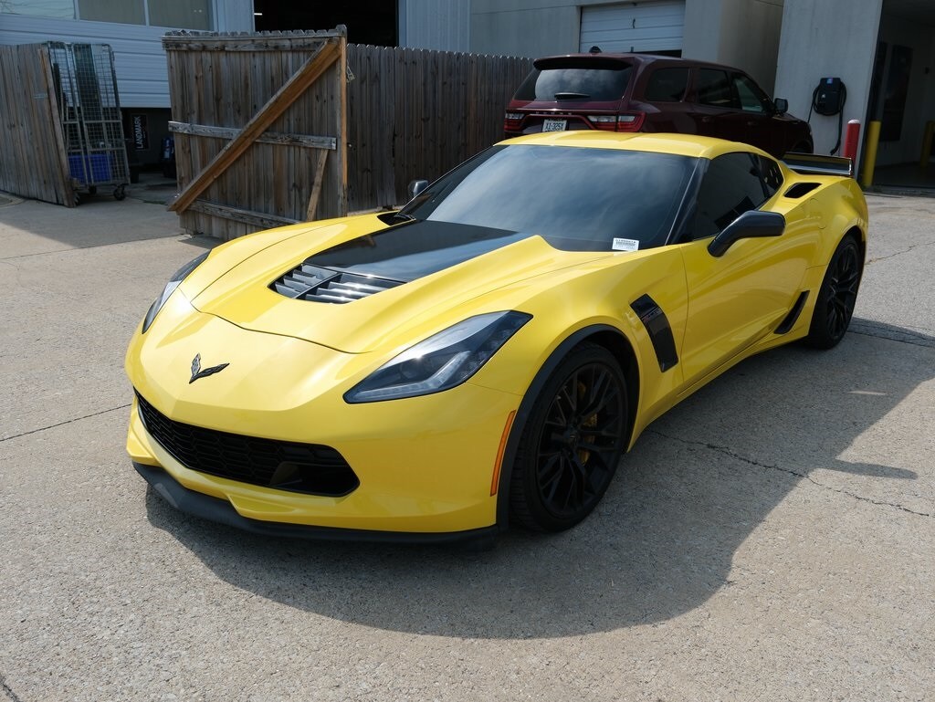 2016 Chevrolet Corvette Z06 1LZ photo 2