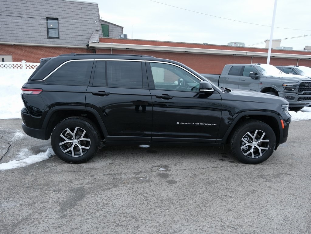 Used 2024 Jeep Grand Cherokee Limited SUV
