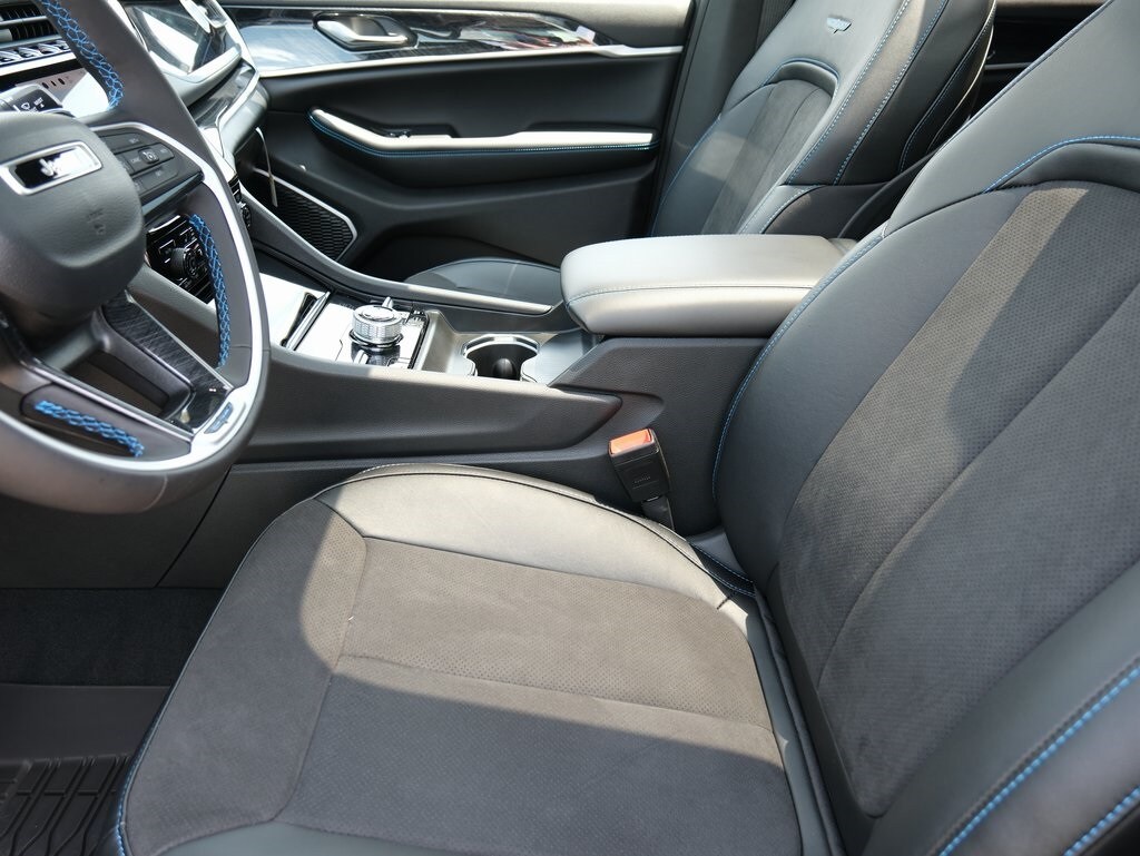 2024 Jeep Grand Cherokee Trailhawk 4xe photo 3