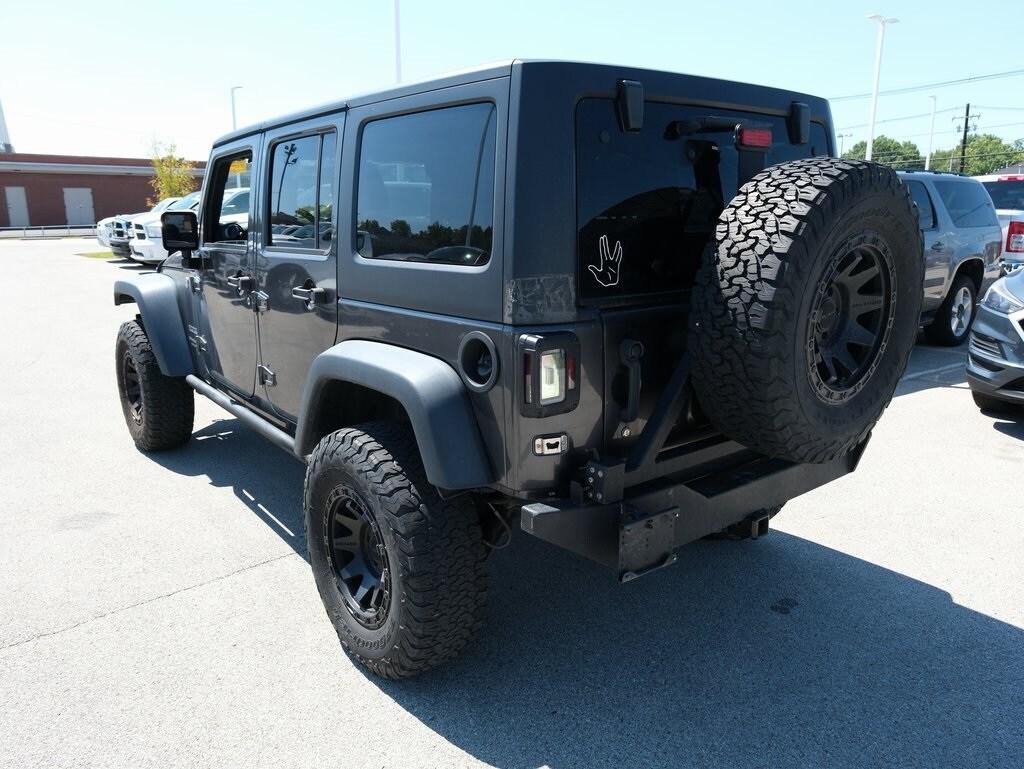2018 Jeep Wrangler Unlimited Sport photo 2
