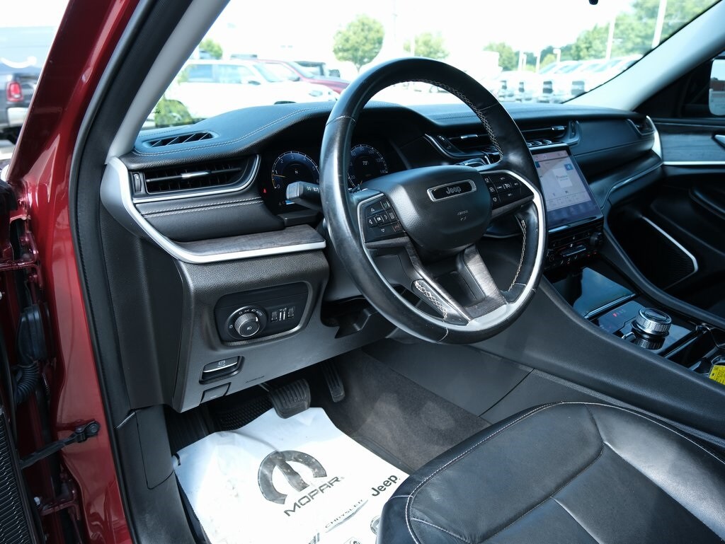 2021 Jeep Grand Cherokee Limited photo 2