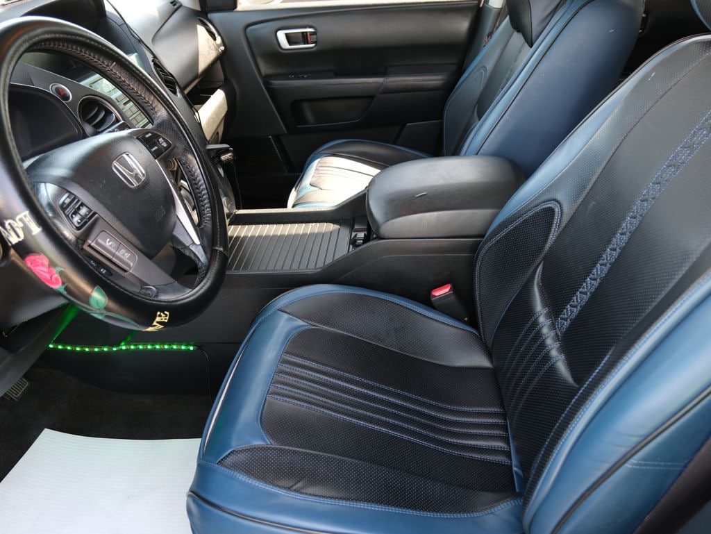 Used 2011 Honda Pilot Touring w/RES/Navi SUV