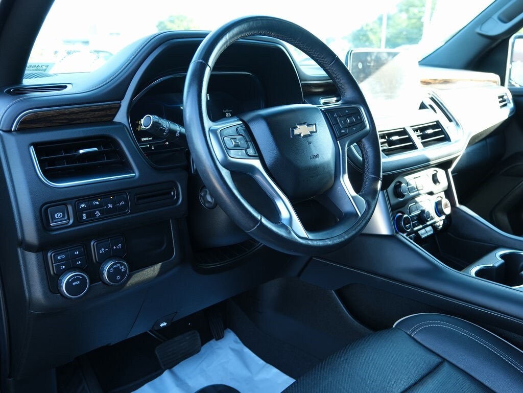 2022 Chevrolet Tahoe Premier photo 2