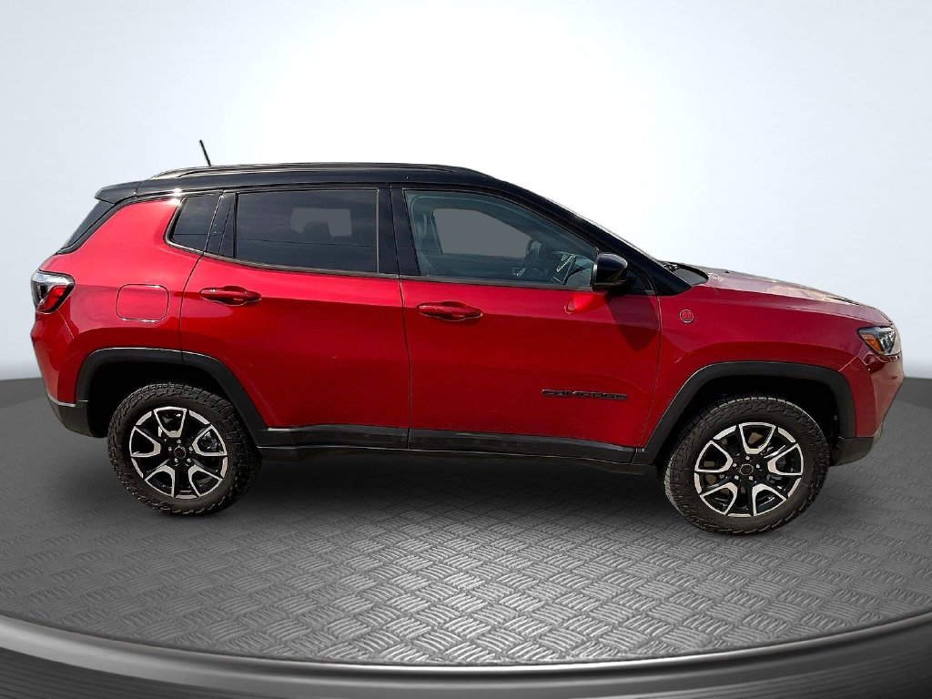 Used 2025 Jeep Compass Trailhawk SUV