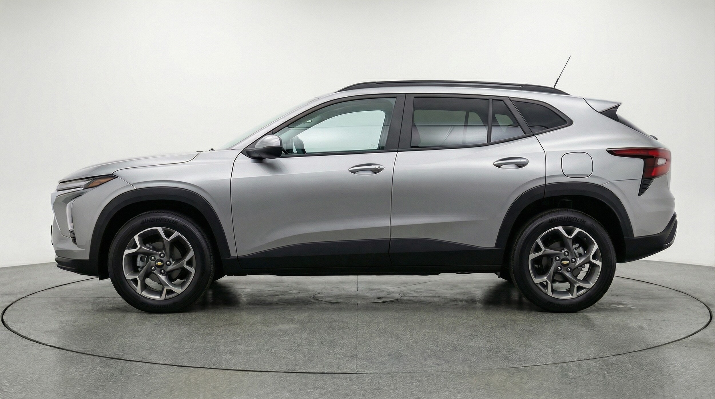 Thumbnail: 2025 Chevrolet Trax - 4