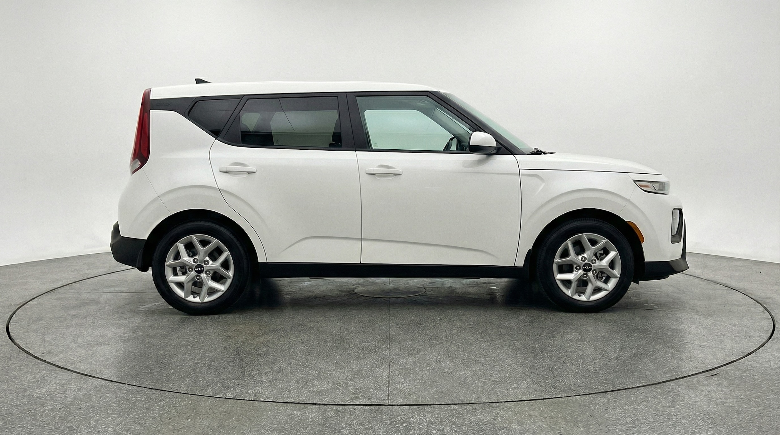 Thumbnail: 2025 Kia Soul - 8