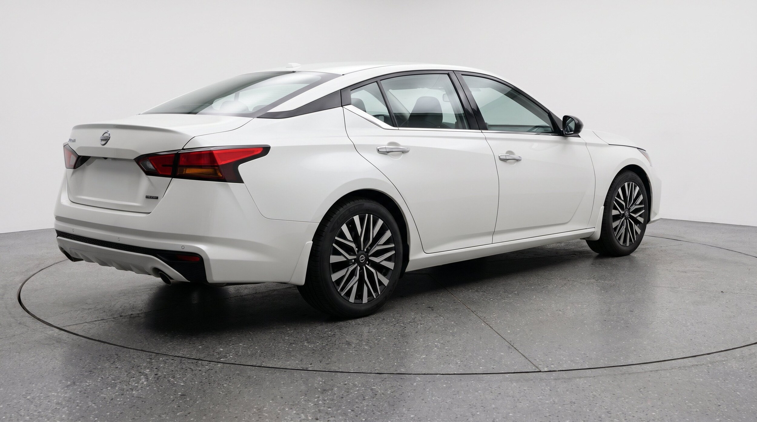 Thumbnail: 2025 Nissan Altima - 9