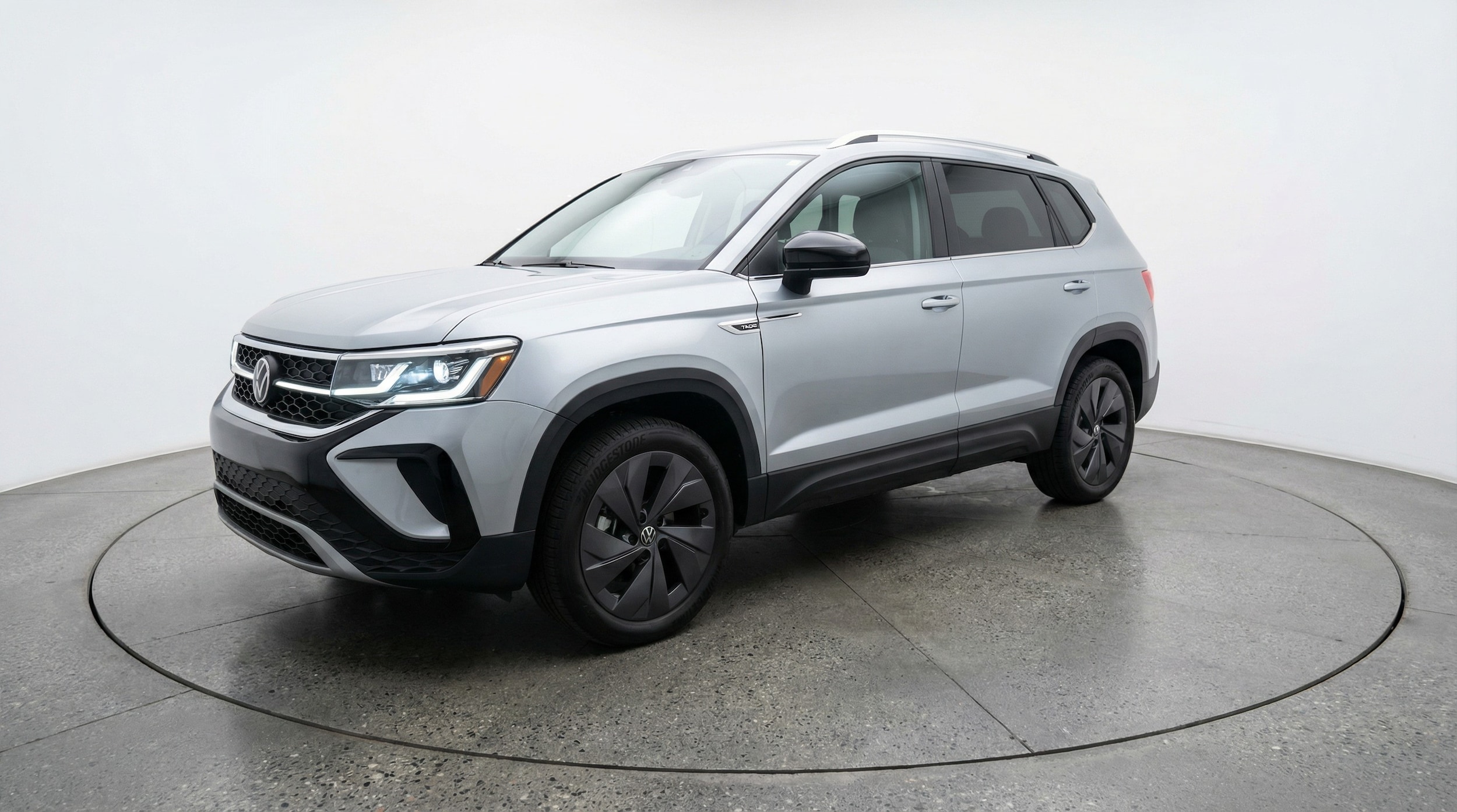 Thumbnail: 2025 Volkswagen Taos - 3