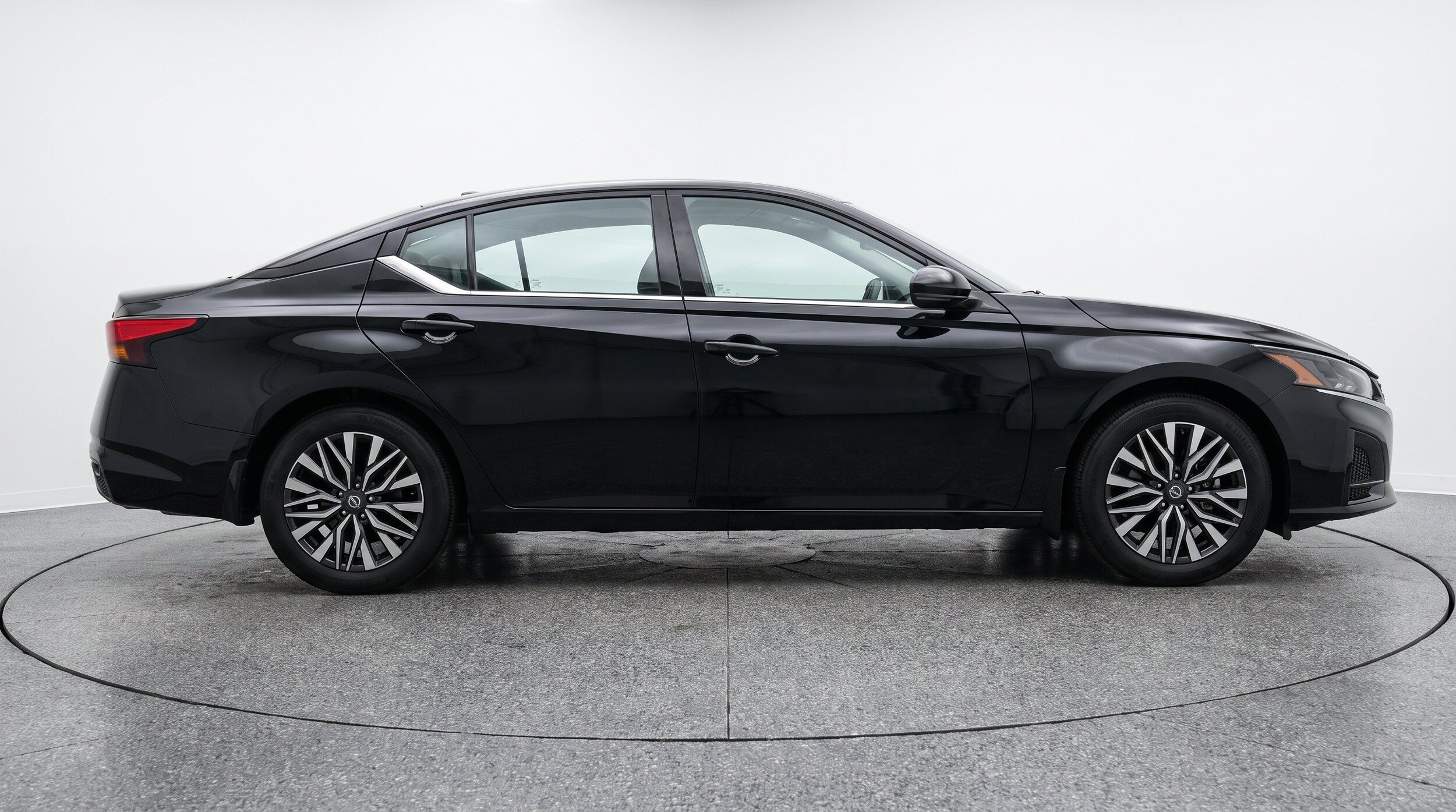 Thumbnail: 2026 Nissan Altima - 10