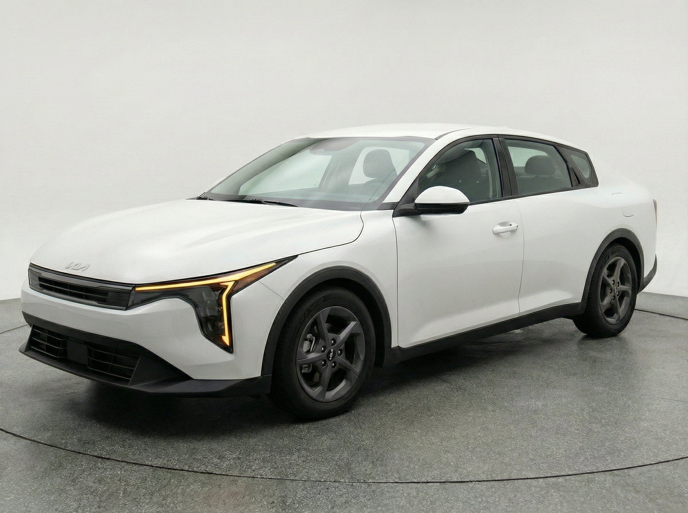 Thumbnail: 2025 Kia K4 - 3