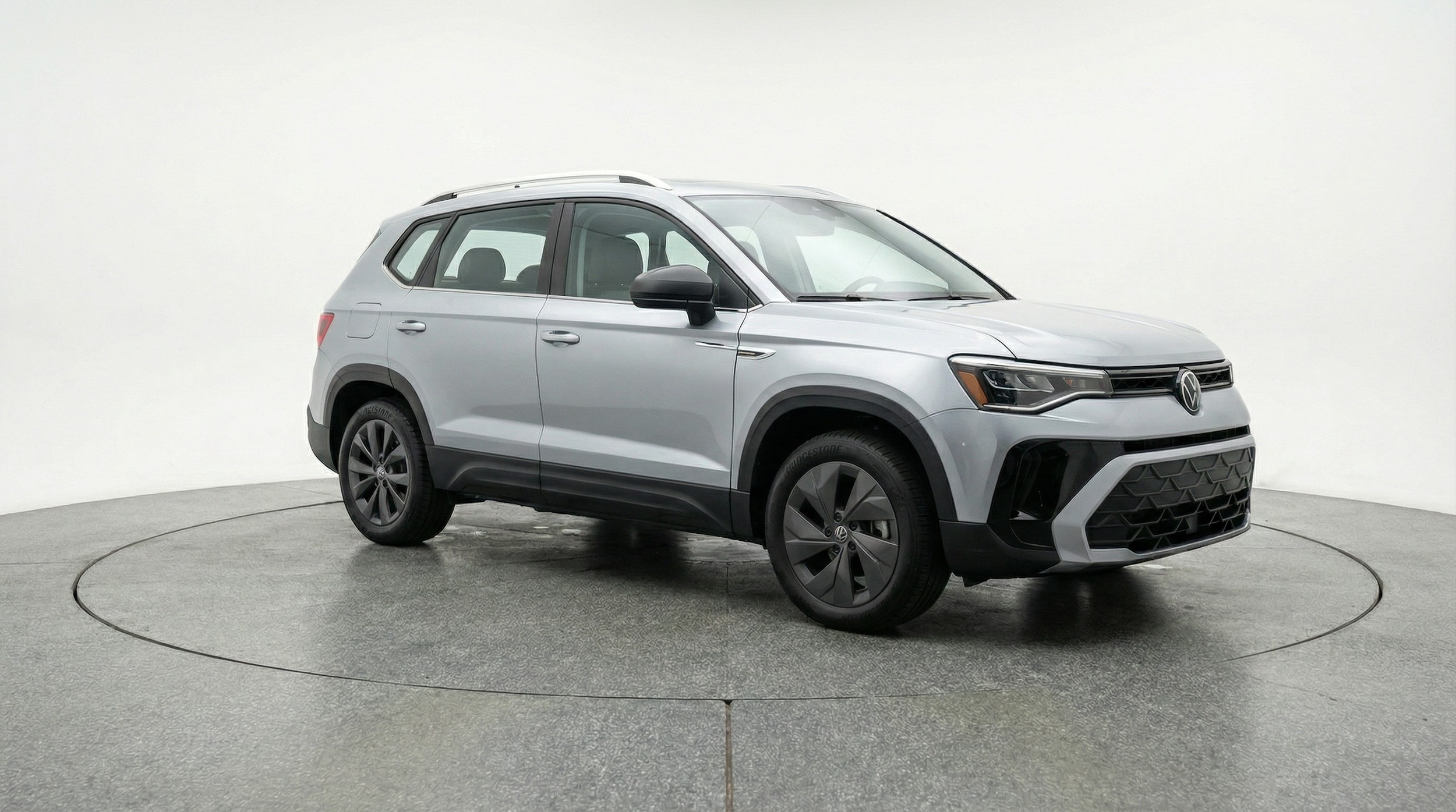 Thumbnail: 2025 Volkswagen Taos - 1