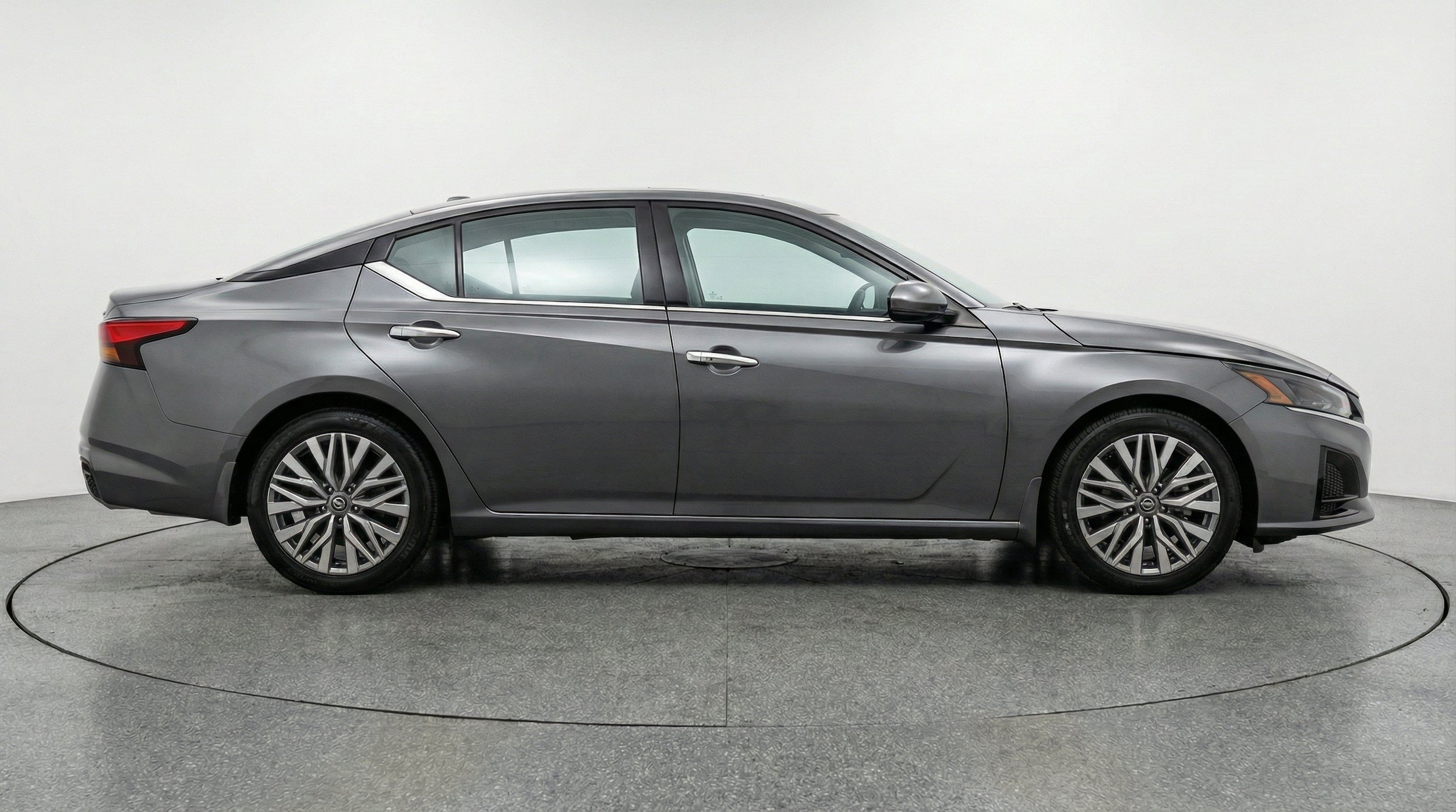 Thumbnail: 2025 Nissan Altima - 11