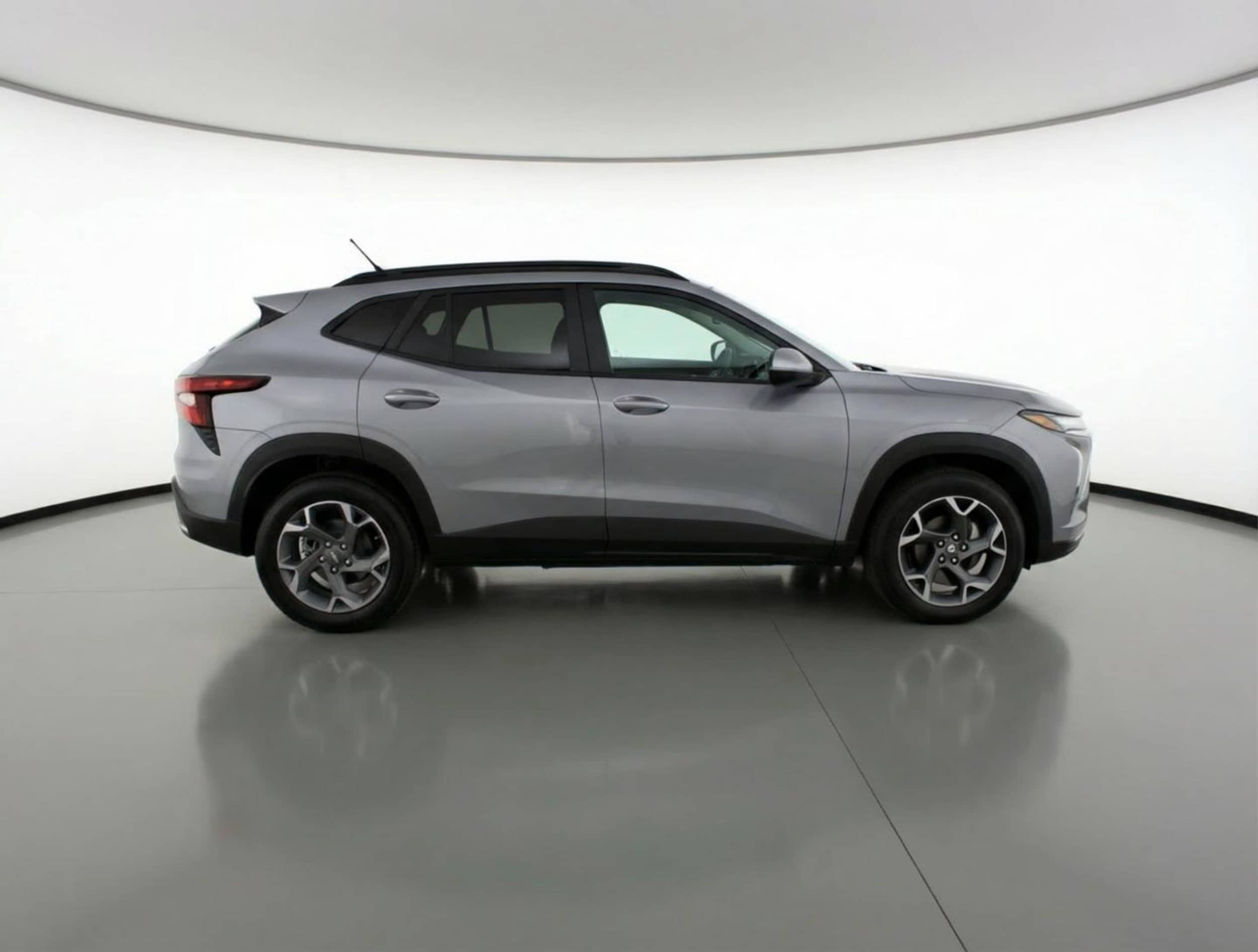 Thumbnail: 2025 Chevrolet Trax - 8