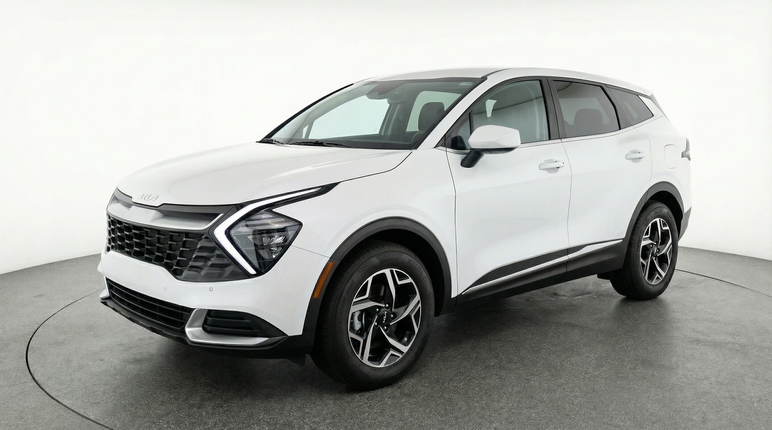 Thumbnail: 2025 Kia Sportage - 3