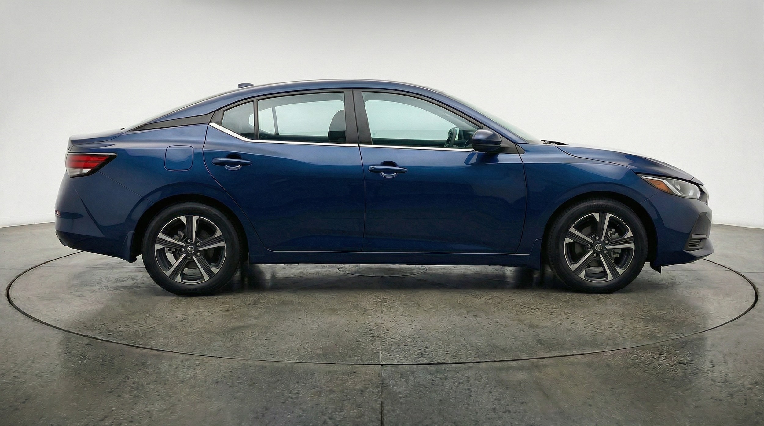 Thumbnail: 2025 Nissan Sentra - 8