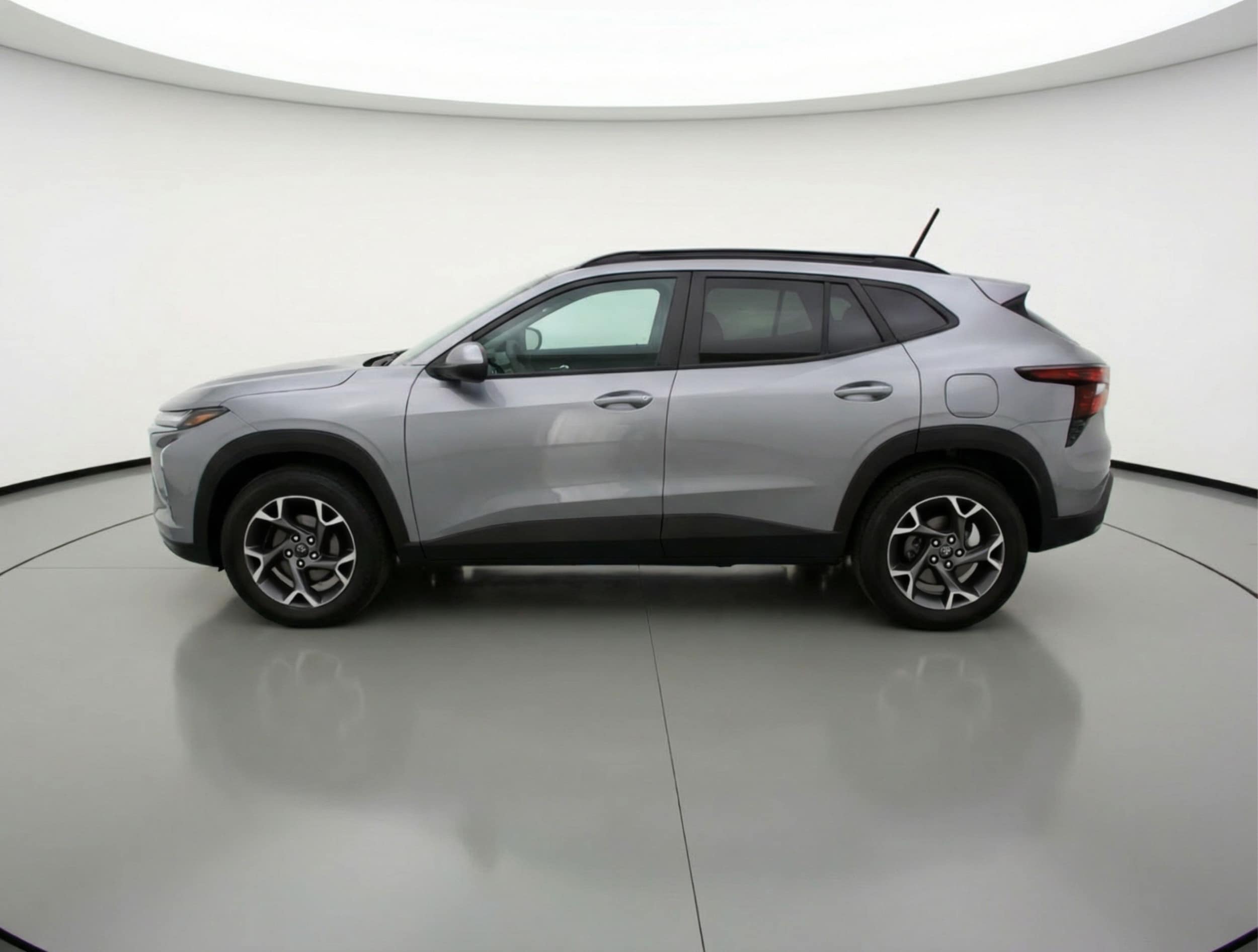 Thumbnail: 2025 Chevrolet Trax - 4