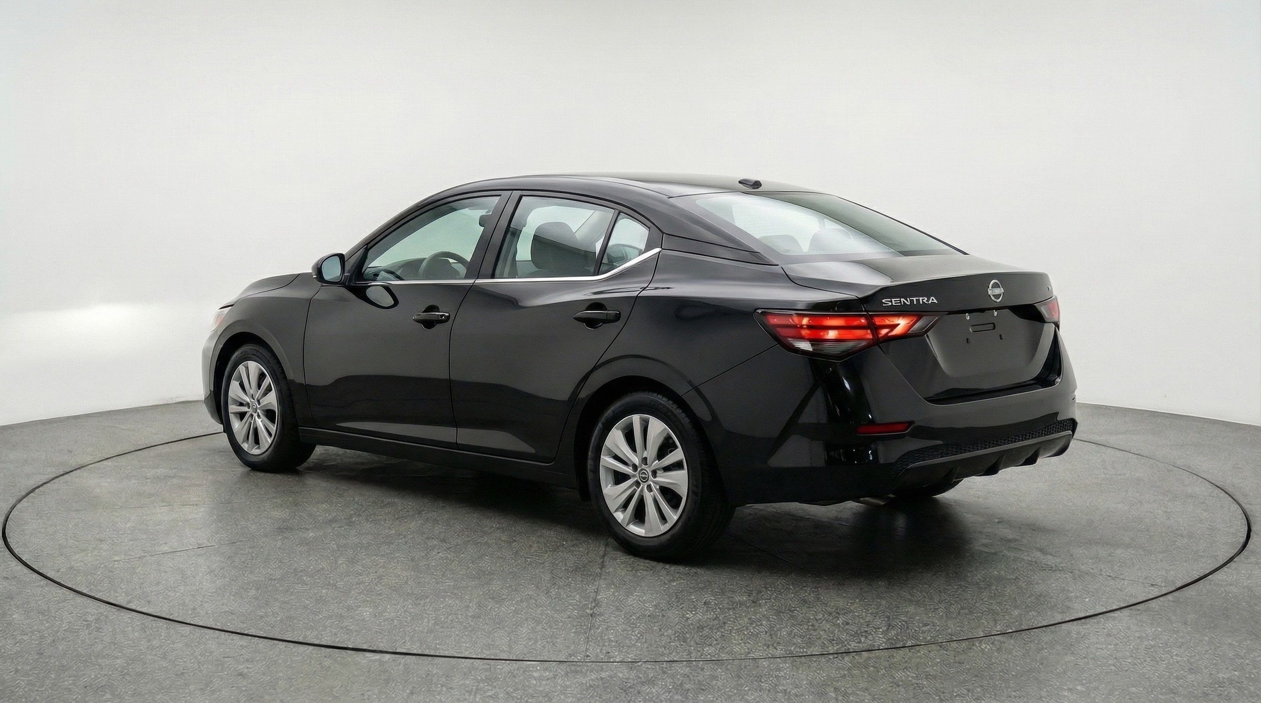 Thumbnail: 2025 Nissan Sentra - 5