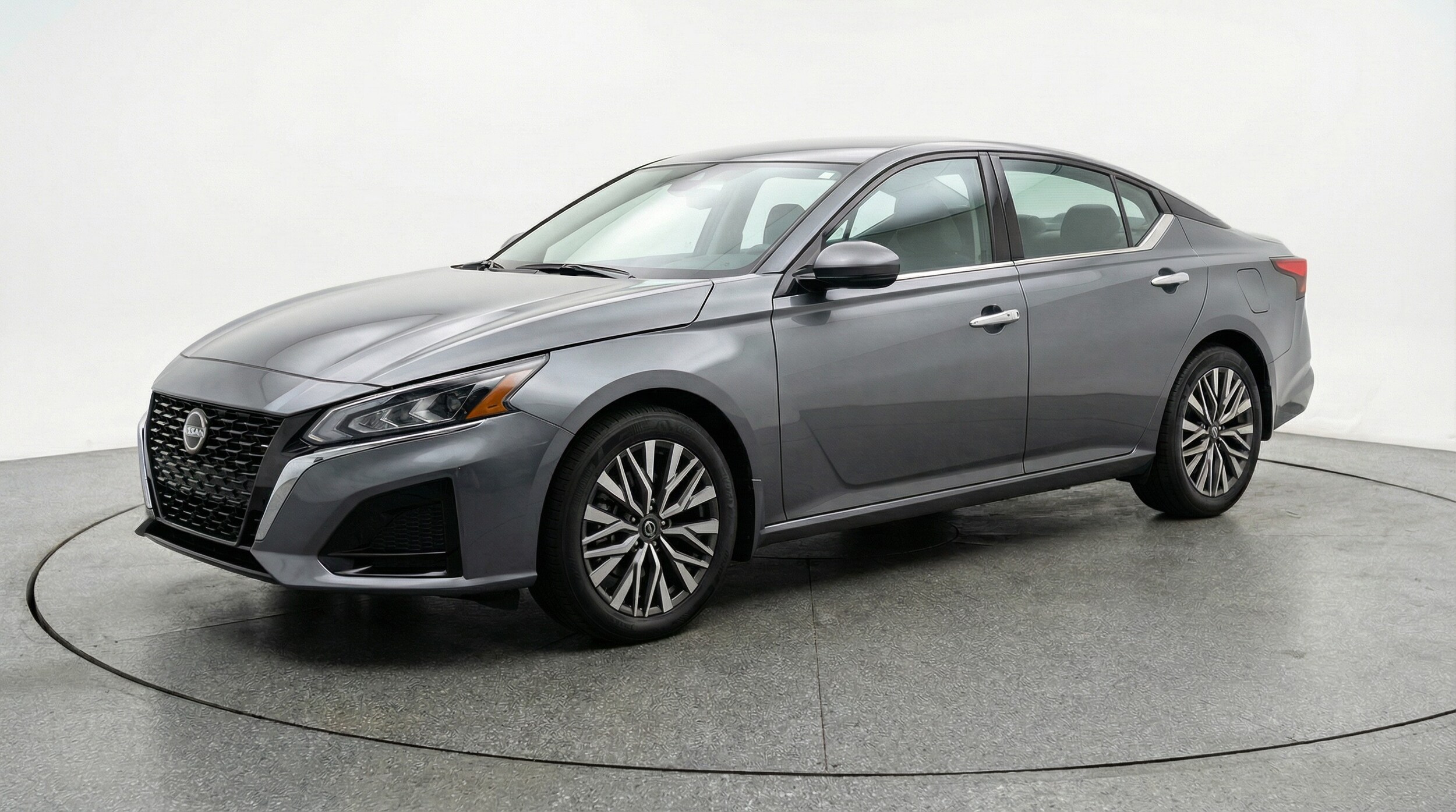 Thumbnail: 2025 Nissan Altima - 3