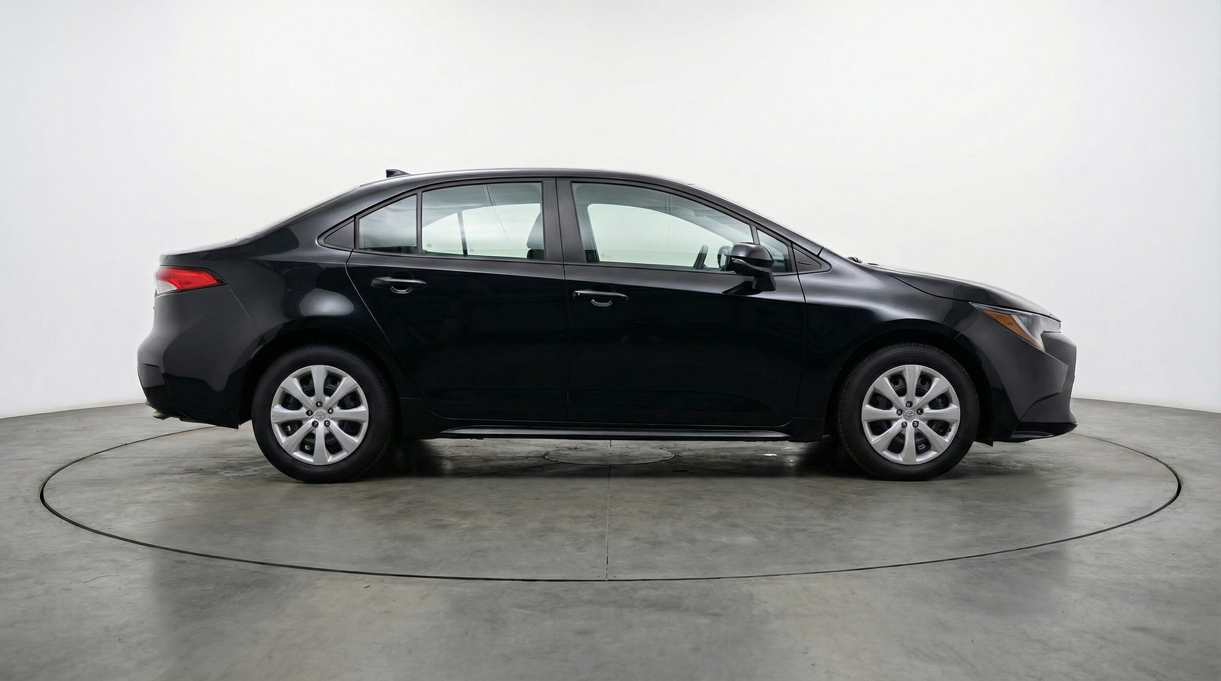 Thumbnail: 2025 Toyota Corolla - 8